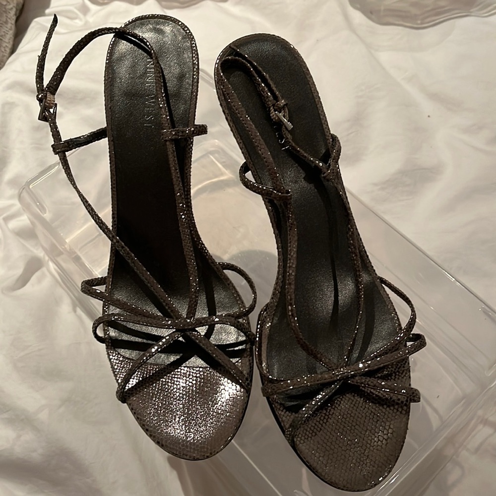 Sparkly heels - platinum color